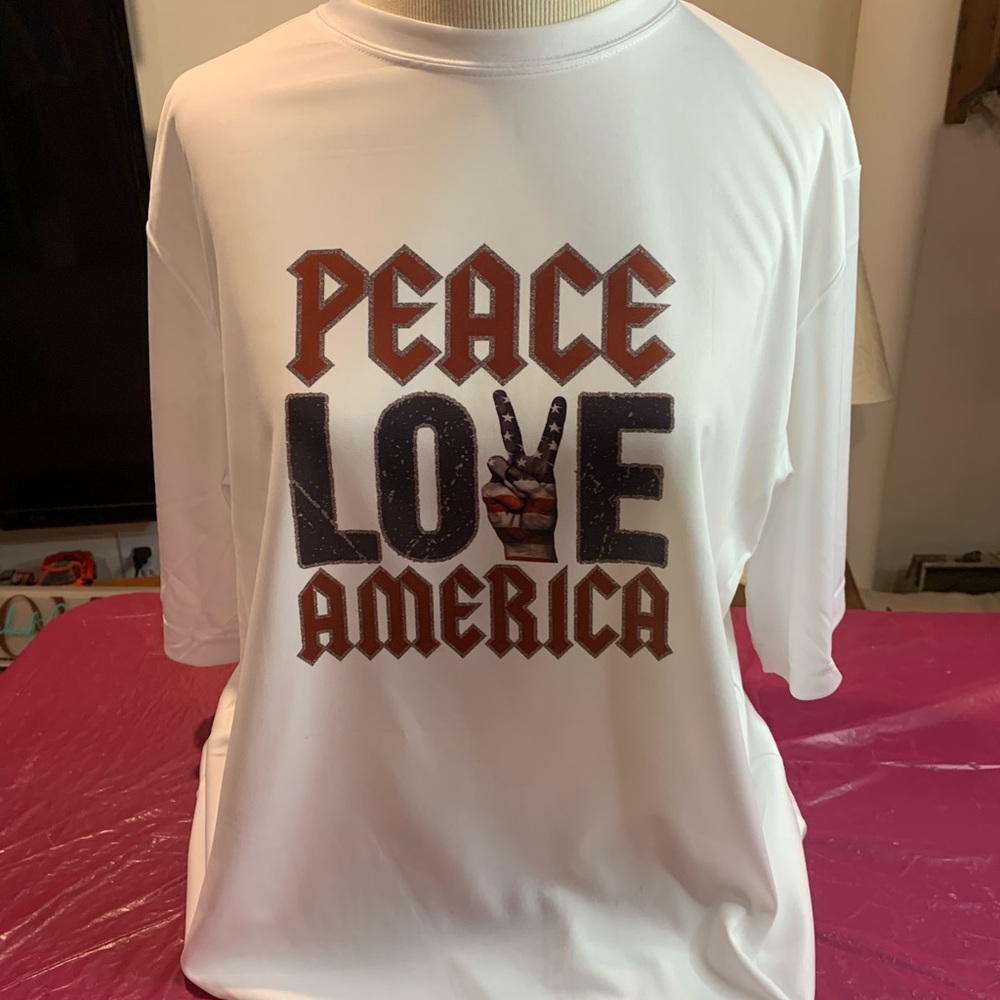 Graphic tee